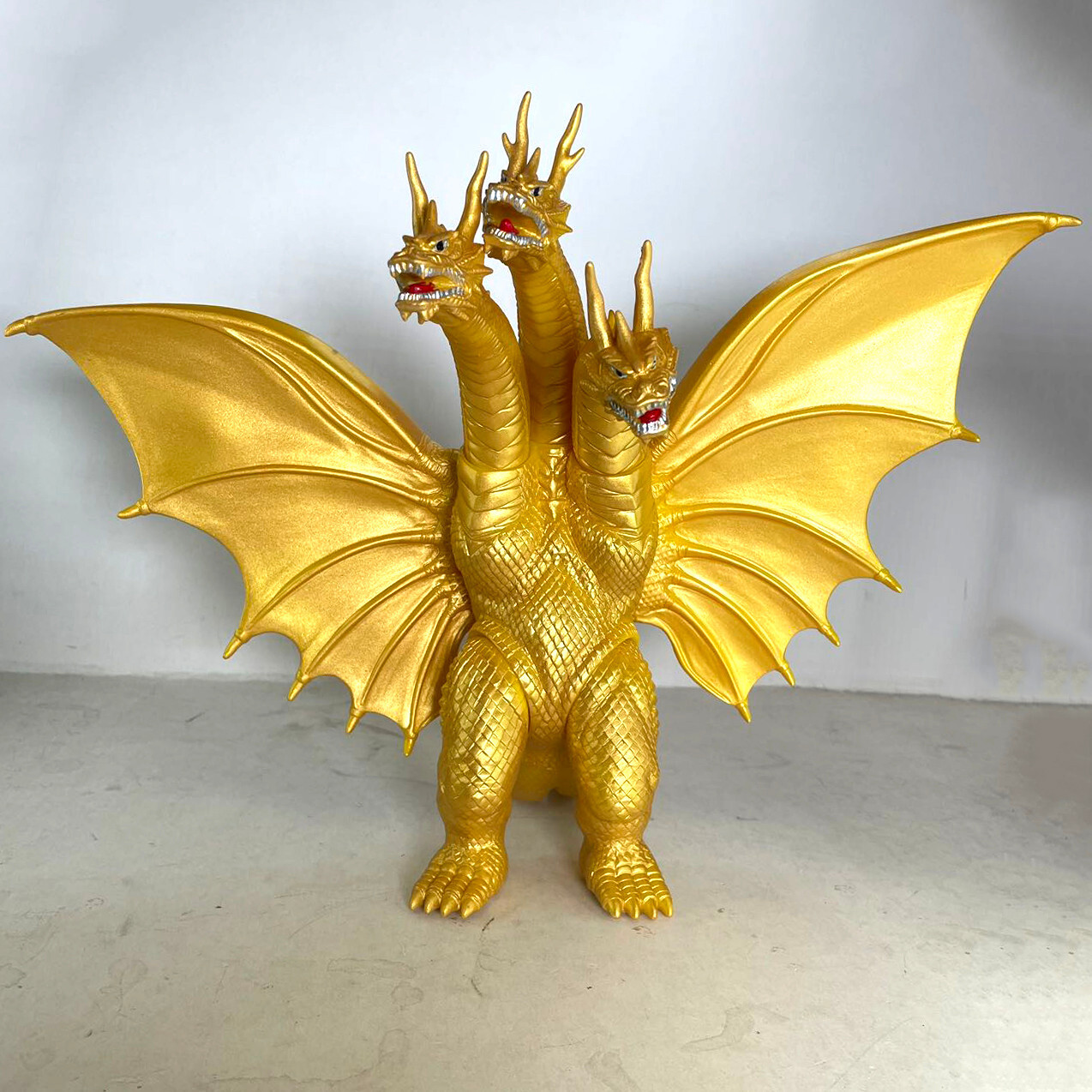 Godzilla King of the Monster Ghidorah 3 Heads Gold Dragon 12\