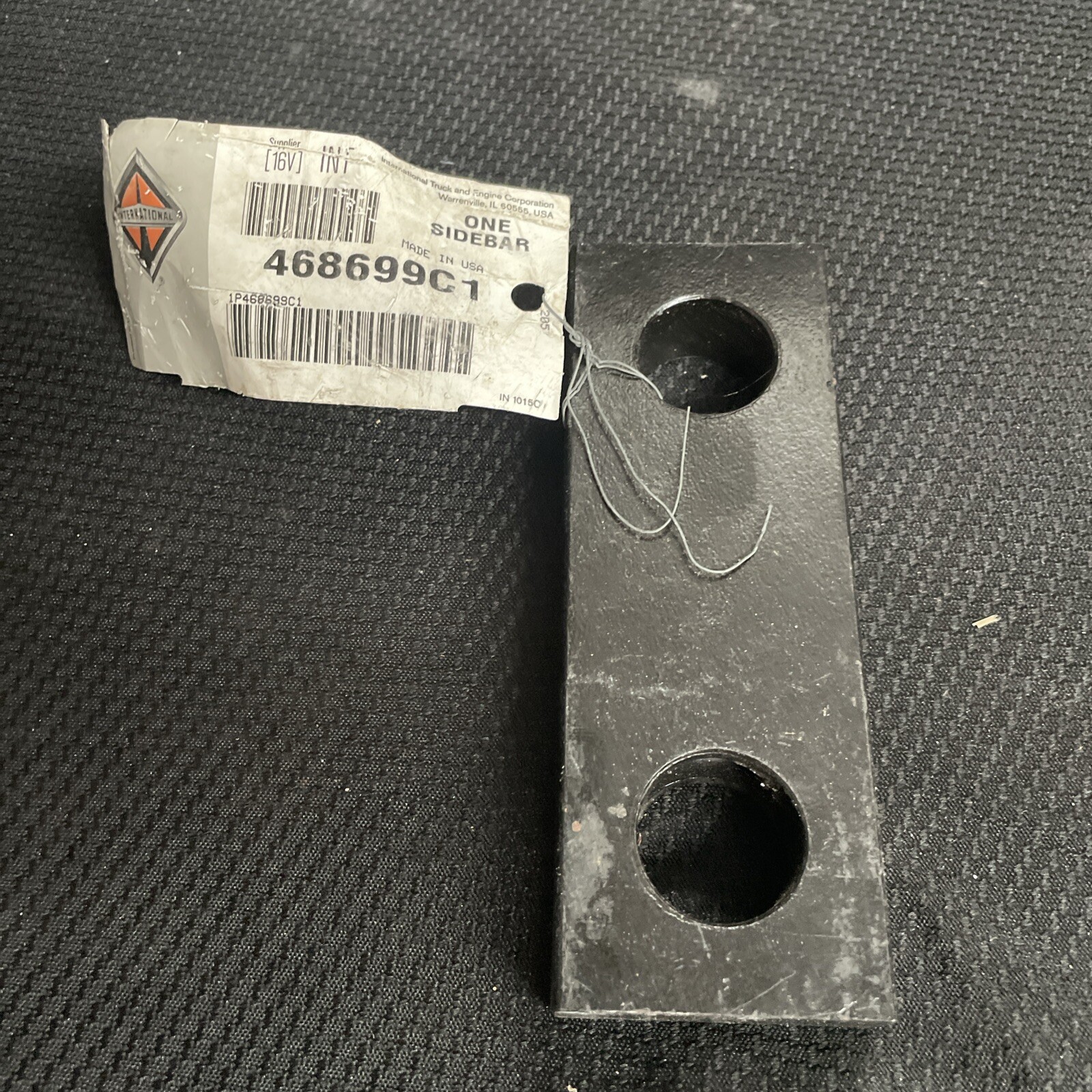 OEM International/Navistar Sidebar/Shackle  468699C1 NOS. (HC-4B)