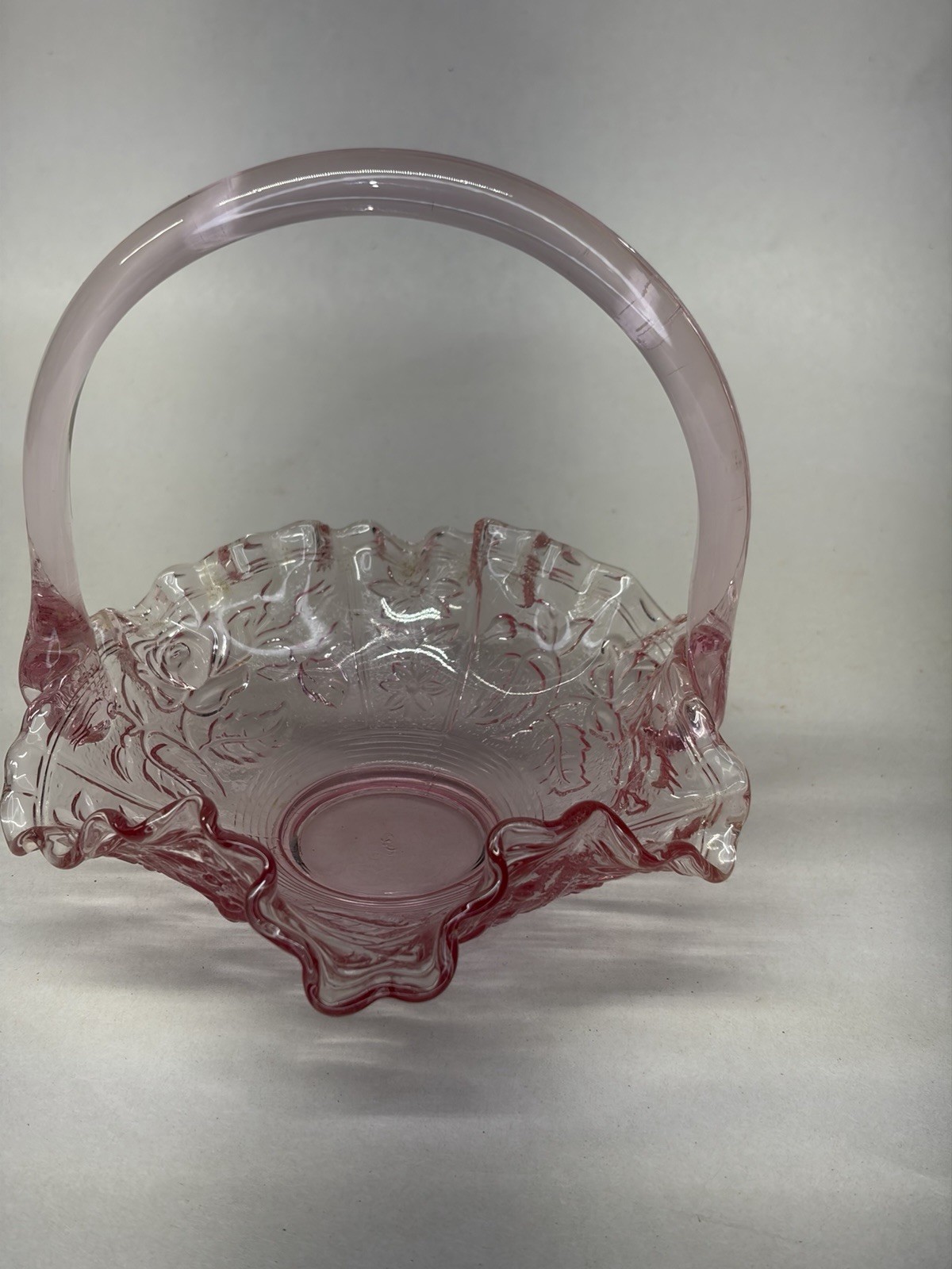 Fenton Glass Co. Beautiful Vintage Pink Glass Basket Rose Floral Pattern 6”x6”