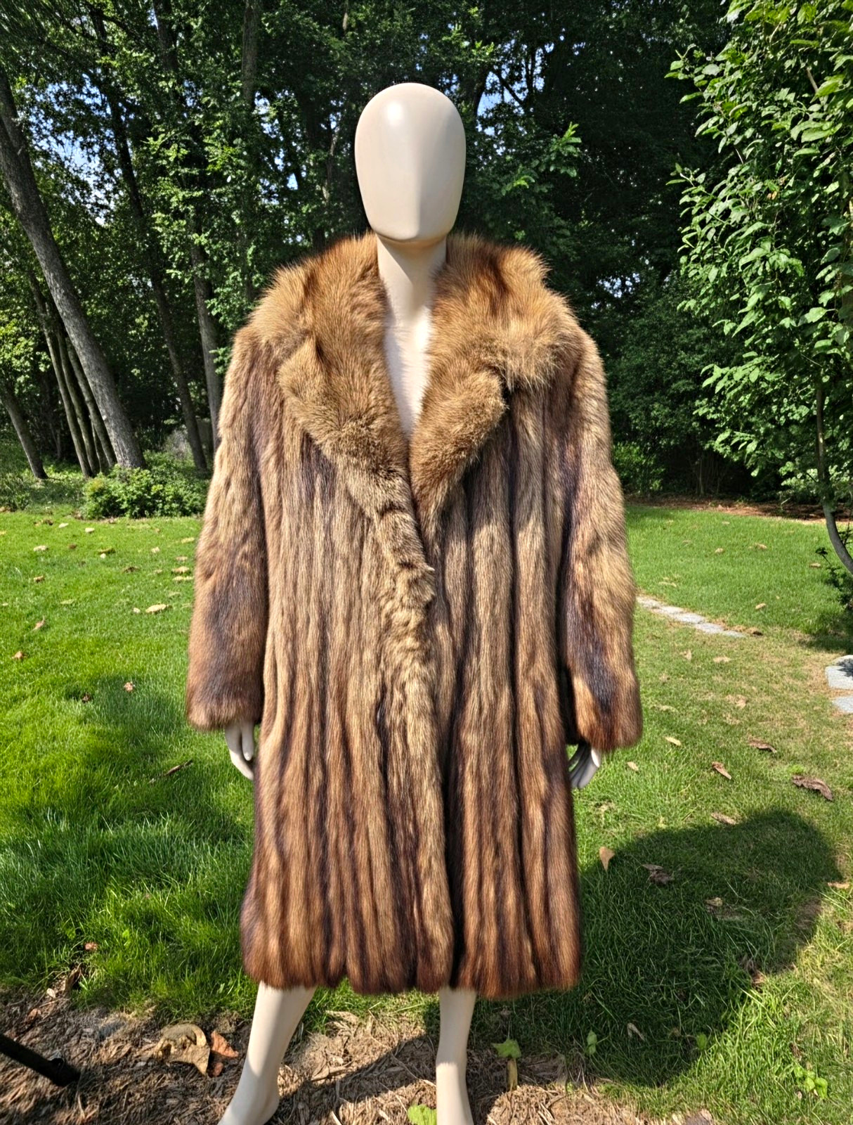 Vintage Max Bogen New York Raccoon Fur Coat (1970s) Vintage Max Bogen New York Raccoon Fur Coat (1970s)