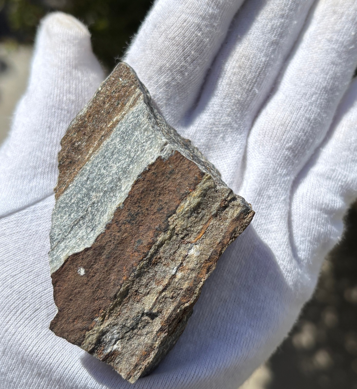 SEE VIDEO VERY RARE 125g LARGE ISUA STONE ROUGH/RAW 3.7 Billion ANCIENT MATERIAL SEE VIDEO VERY RARE 125g LARGE ISUA STONE ROUGH/RAW 3.7 Billion ANCIENT MATERIAL