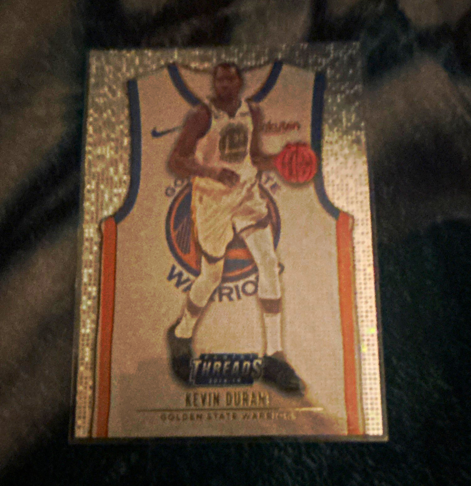 Panini 2018-19 Threads Kevin Durant #132 Warriors NBA Dazzle Base Assoc SP