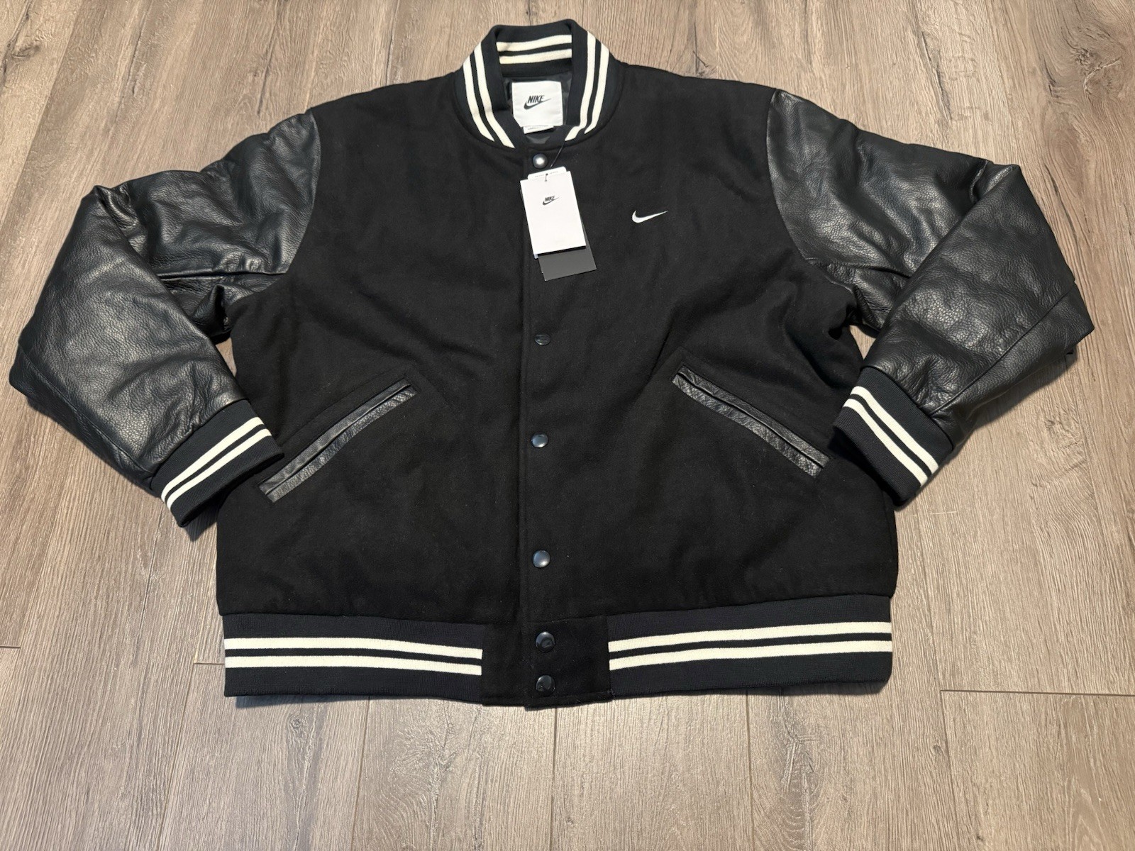 Nike Authentics Varsity Jacket Wool Leather Black Mens Size Large FD7845-010 NWT