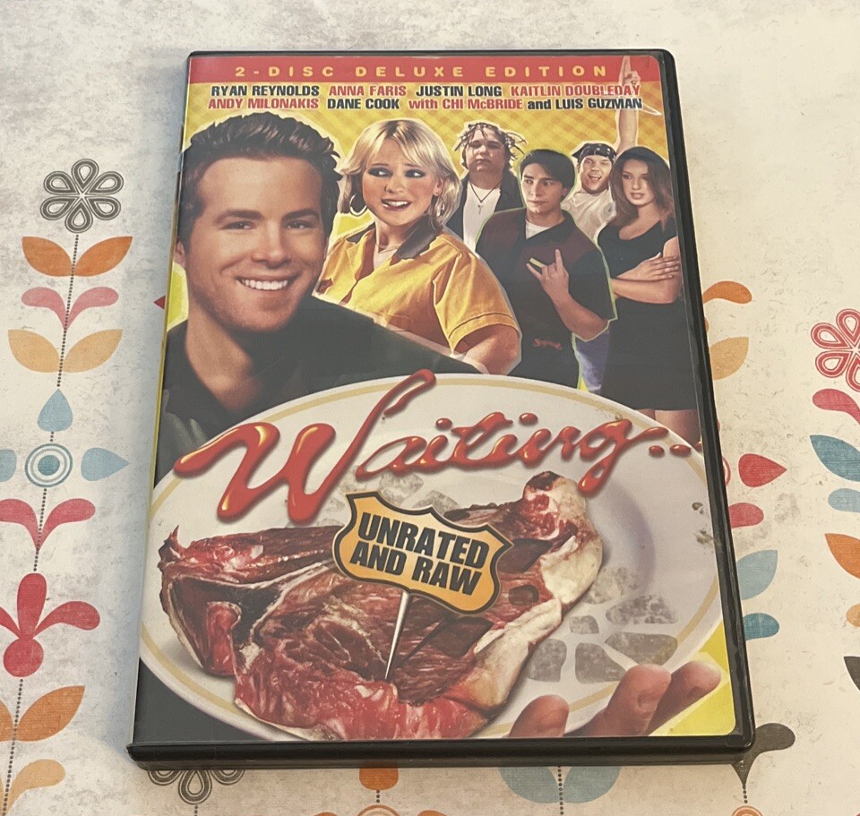 Waiting... (Two-Disc Deluxe Edition) DVD 📀 Ryan Reynolds’s
