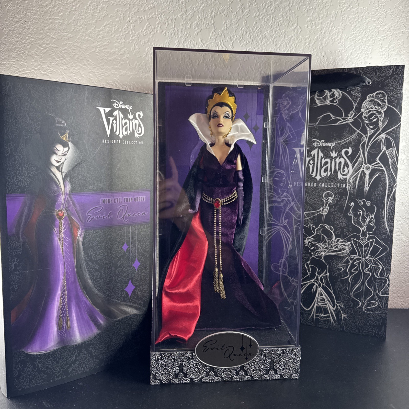 Disney Villains Designer Evil Queen Doll LE 13000 Low #00928 W/Bag & Sleeve NIB