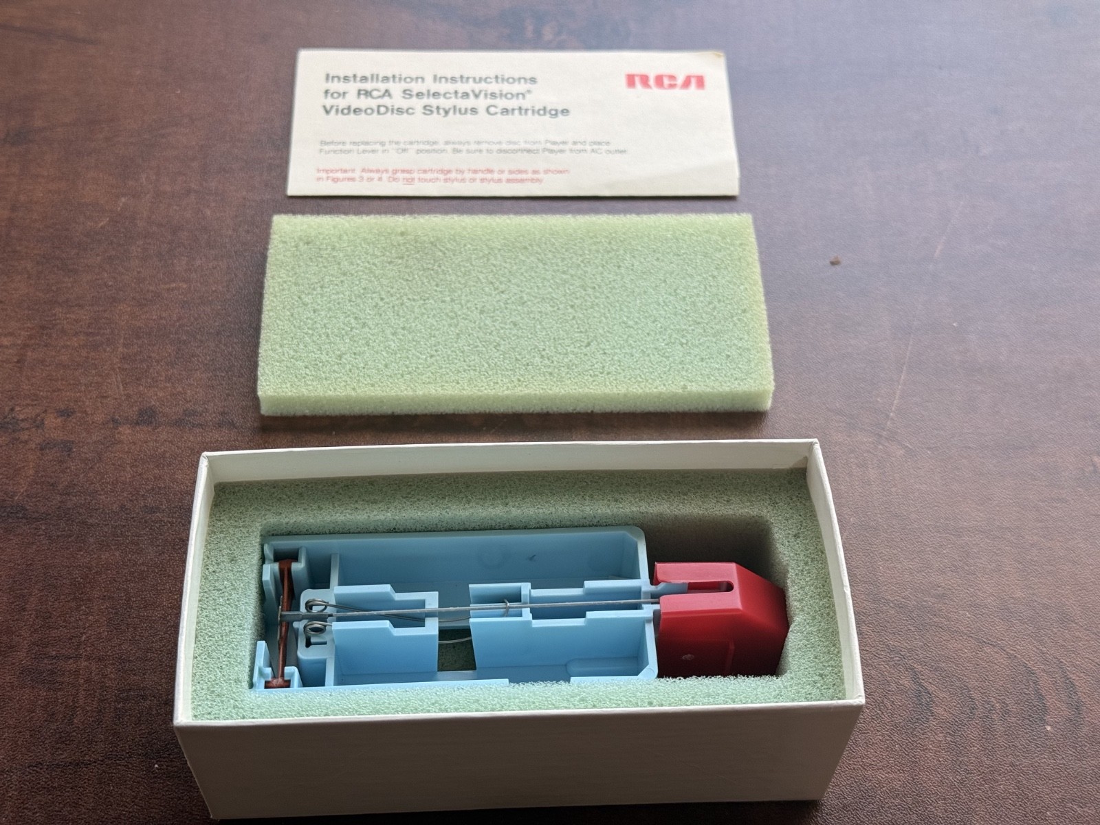 Vintage RCA SelectaVision Videodisc Player Stylus Cartridge 149000 NOS Open Box Vintage RCA SelectaVision Videodisc Player Stylus Cartridge 149000 NOS Open Box