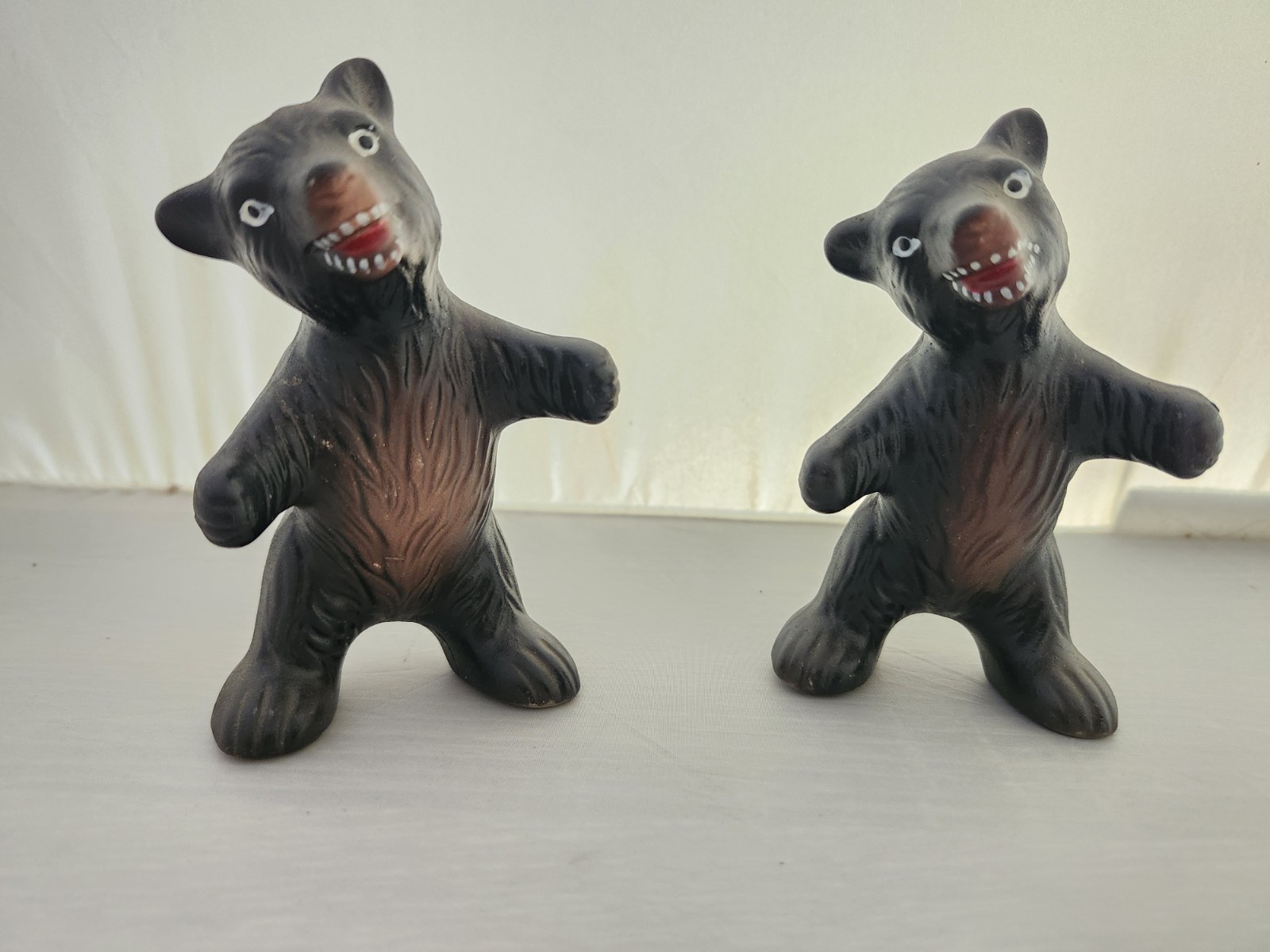 Vintage Artmark Originals Grizzly Bears Salt & Pepper Shakers Japan 4\