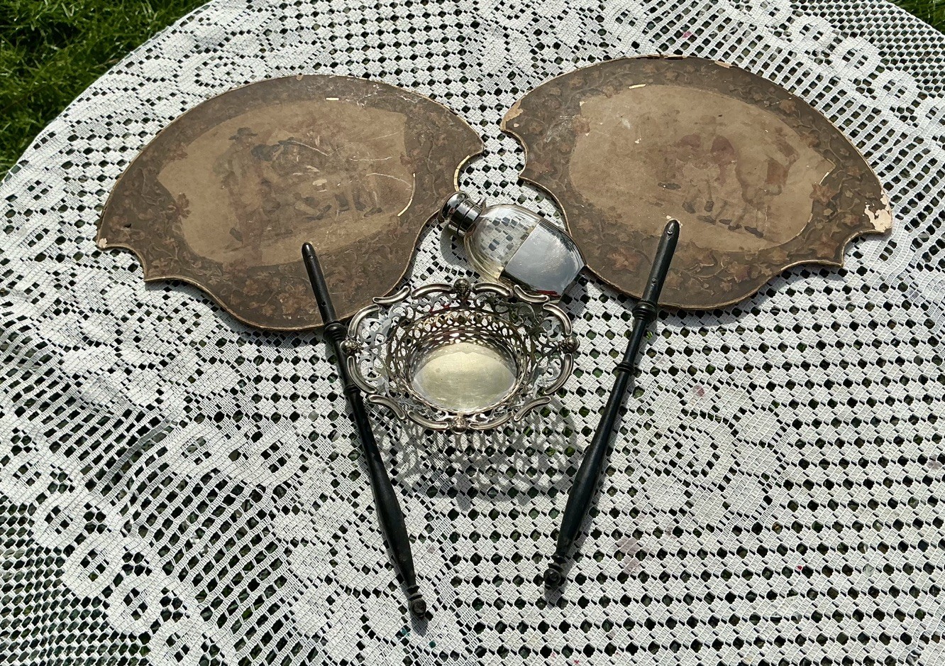 Pr antique hand fans. Silver plate dish. Hip flask. etc Pr antique hand fans. Silver plate dish. Hip flask. etc
