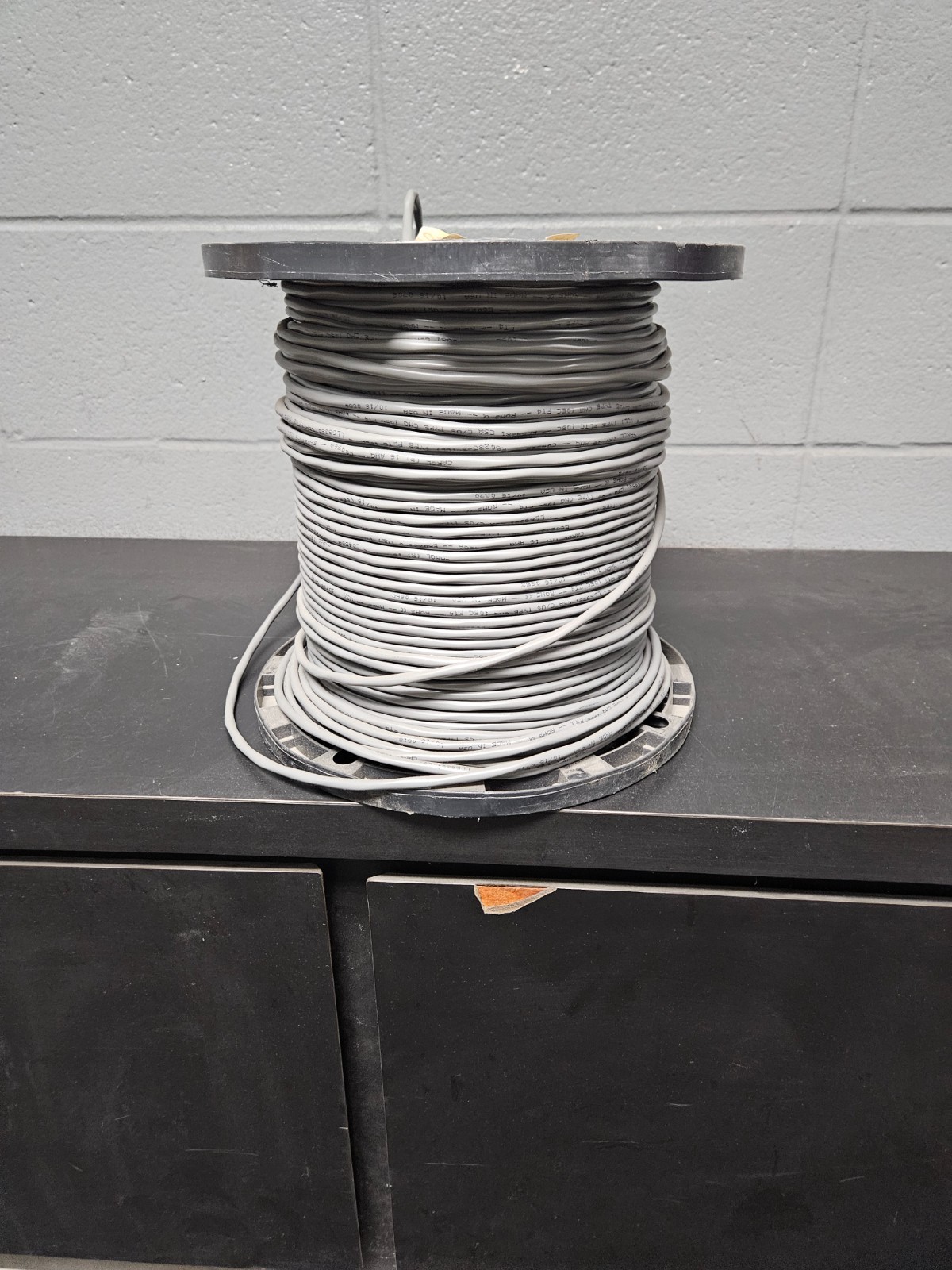 Alpha Wire 79019 3246 16-2 Braided Bulk Wire 600ft