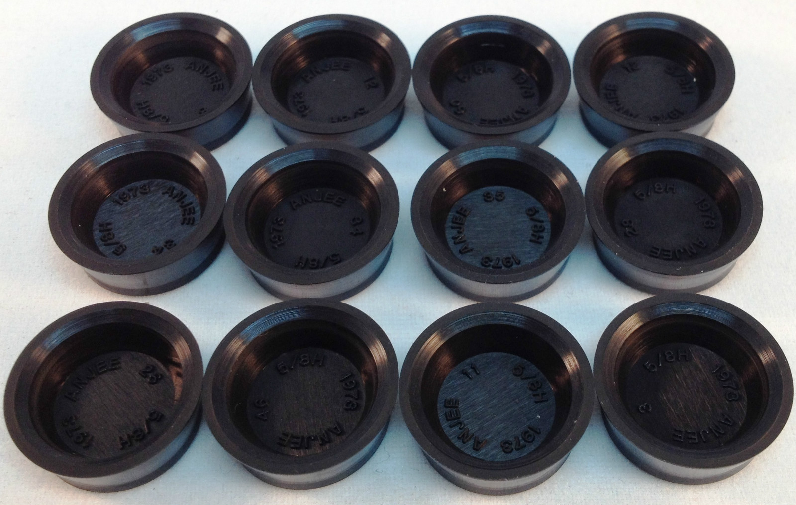 Lot 12 Rubber Wheel Cylinder Cup / Plug 5/8
