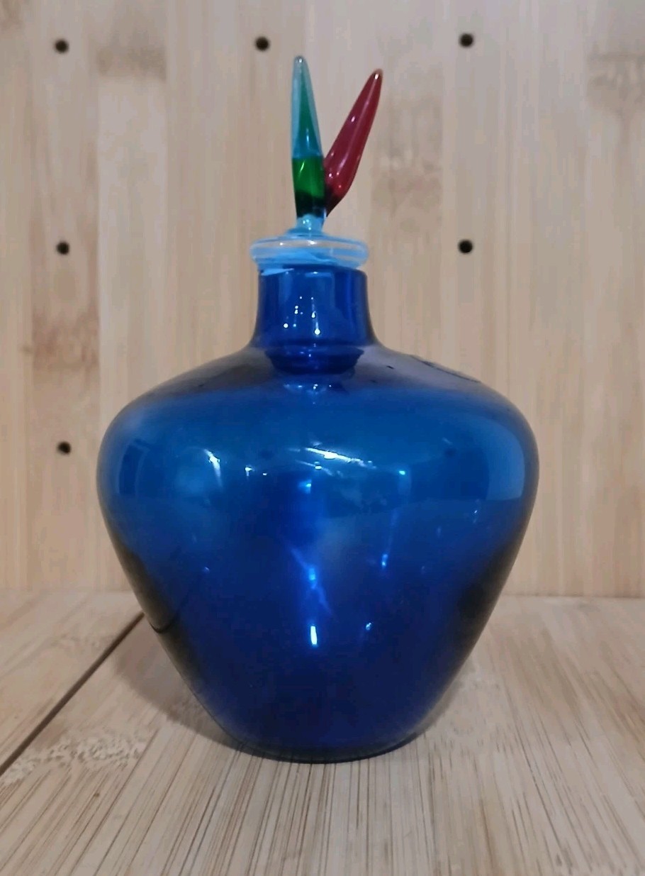 Venini Monofiore perfume bottle by Laura Diaz de Santillana Venini Monofiore perfume bottle by Laura Diaz de Santillana