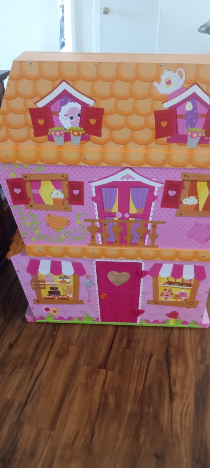 Lalaloopsy Sew Magical House Jumbo Wooden Doll House 42.3 x 39.5 x 15 .HTF.