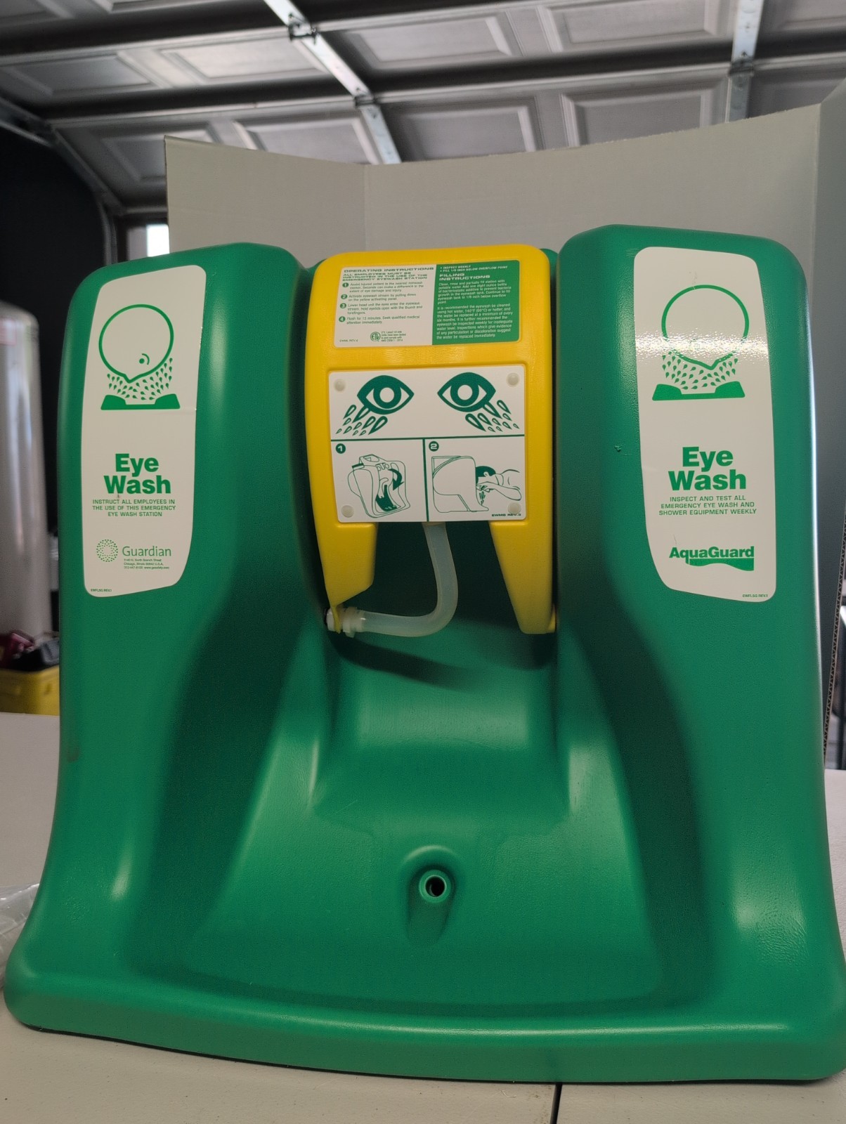 Guardian AquaGuard G1540 16 Gallon Portable Emergency Eyewash Station New...