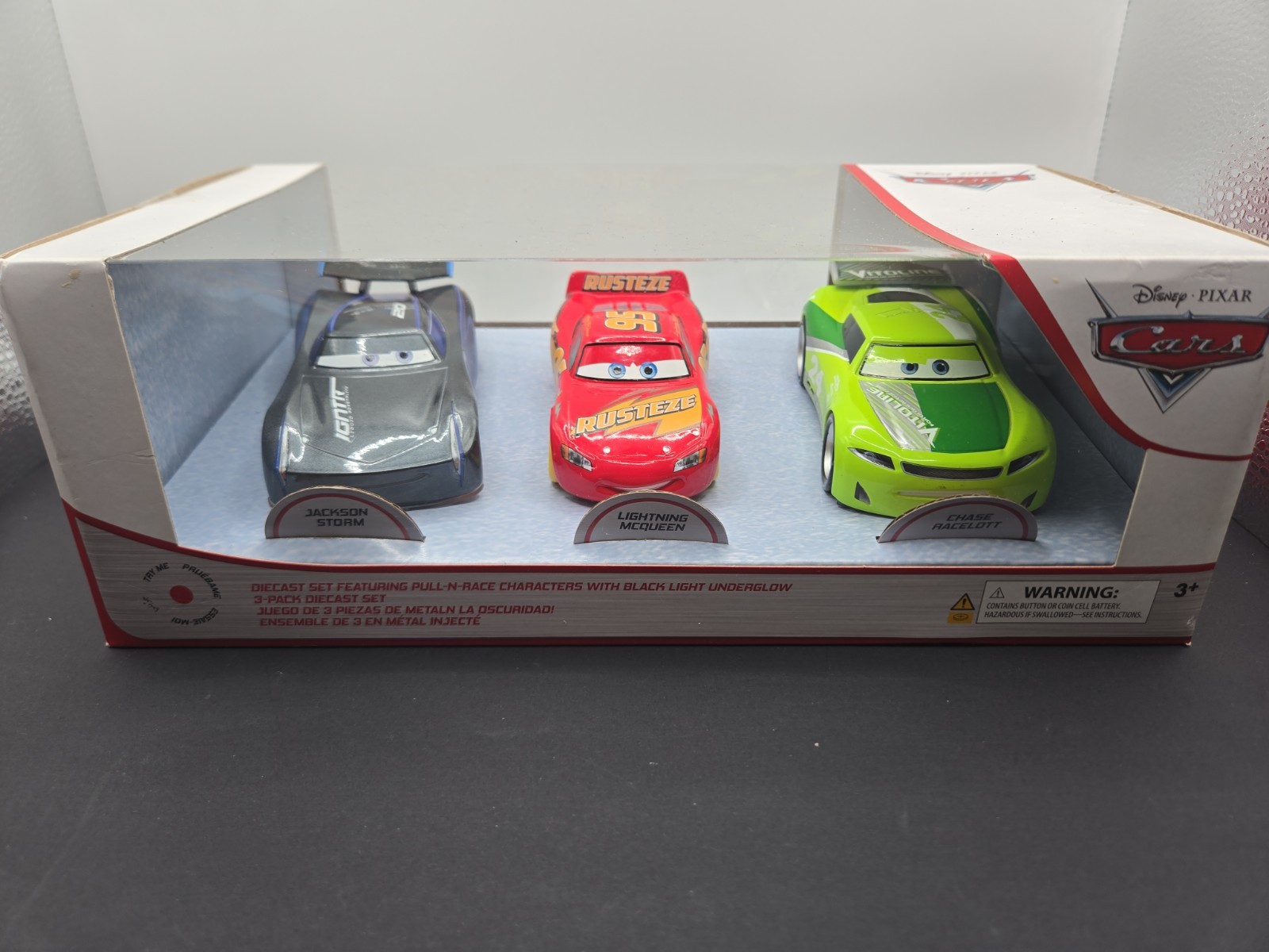 Disney Pixar Cars Light-Up Pullback Lightning Mcqueen, Jack Disney Pixar Cars Light-Up Pullback Lightning Mcqueen, Jack