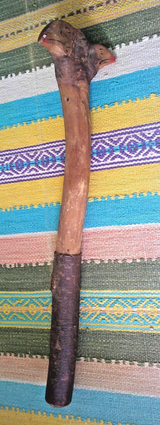 Penobscot Hand Carved Birch Wood Root Branch Work Three Bird Beaks Rare Vintage
