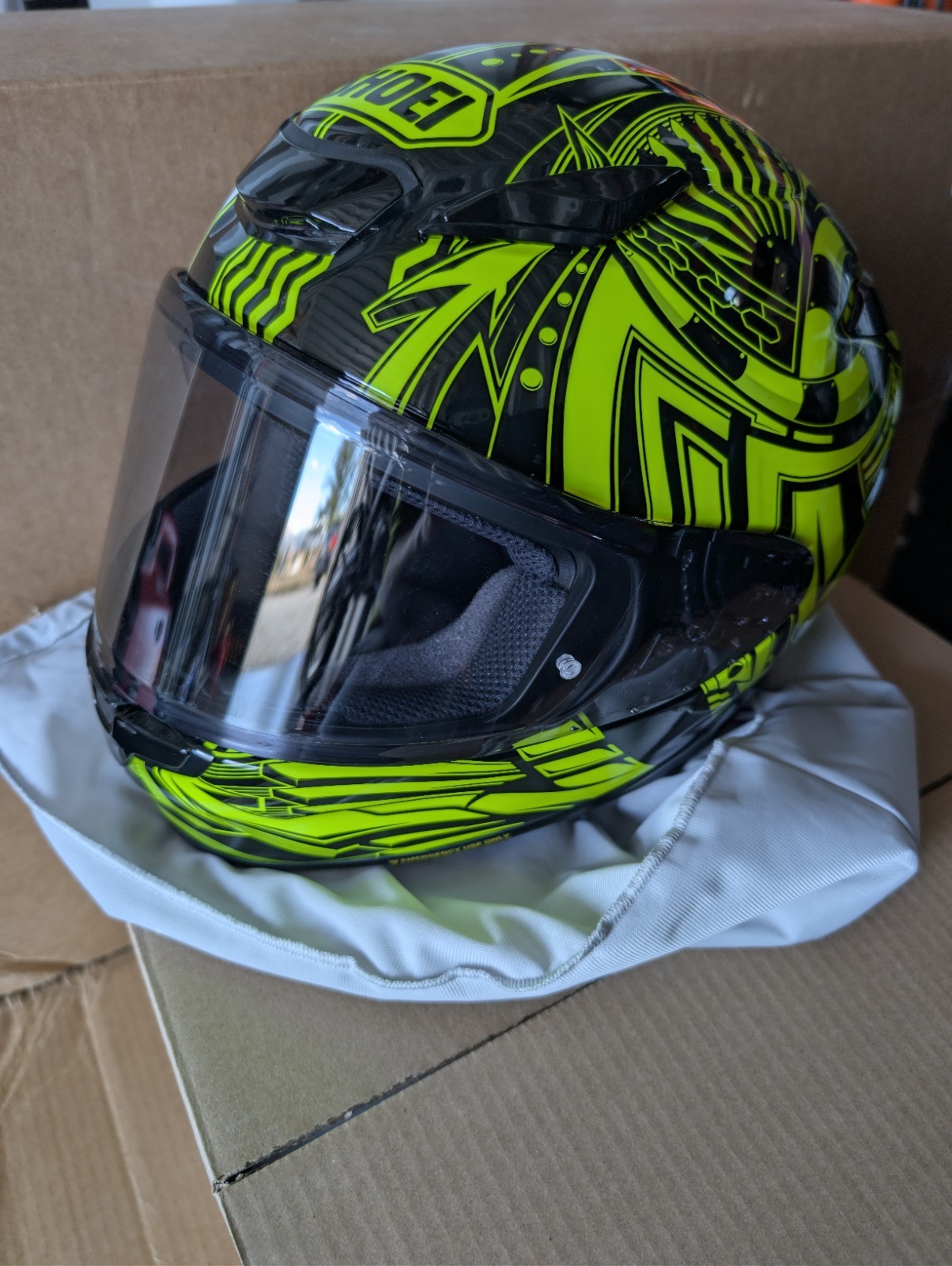 Shoei RF-1400 Beaut Full Face Helmet | Yellow/White/Black | Sz Large