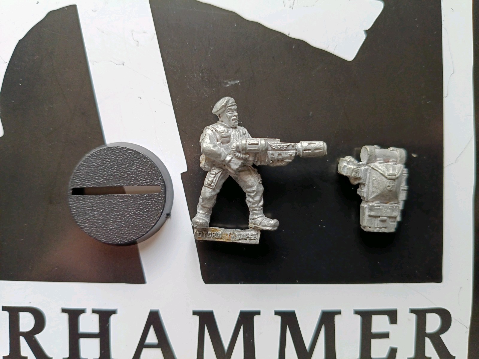 Warhammer 40k Imperial Guard Metal Stormtrooper  Meltagun 1996 OOP 