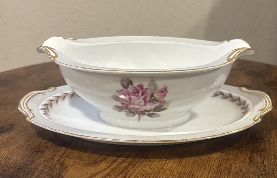 Vintage Noritake Rosemont 5048 Gravy Boat Attached Underplate Pink Roses Japan