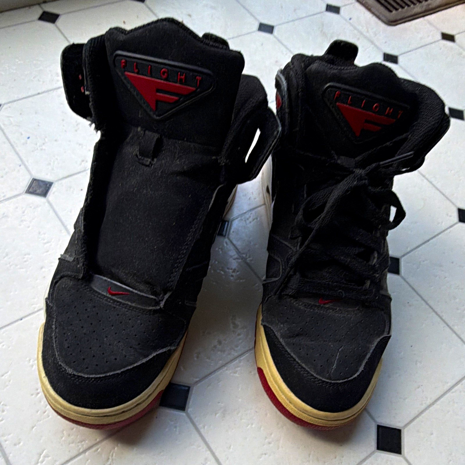 Nike Air Flight High Top Basketball Sneakers Black/Red -no laces on left shoe 