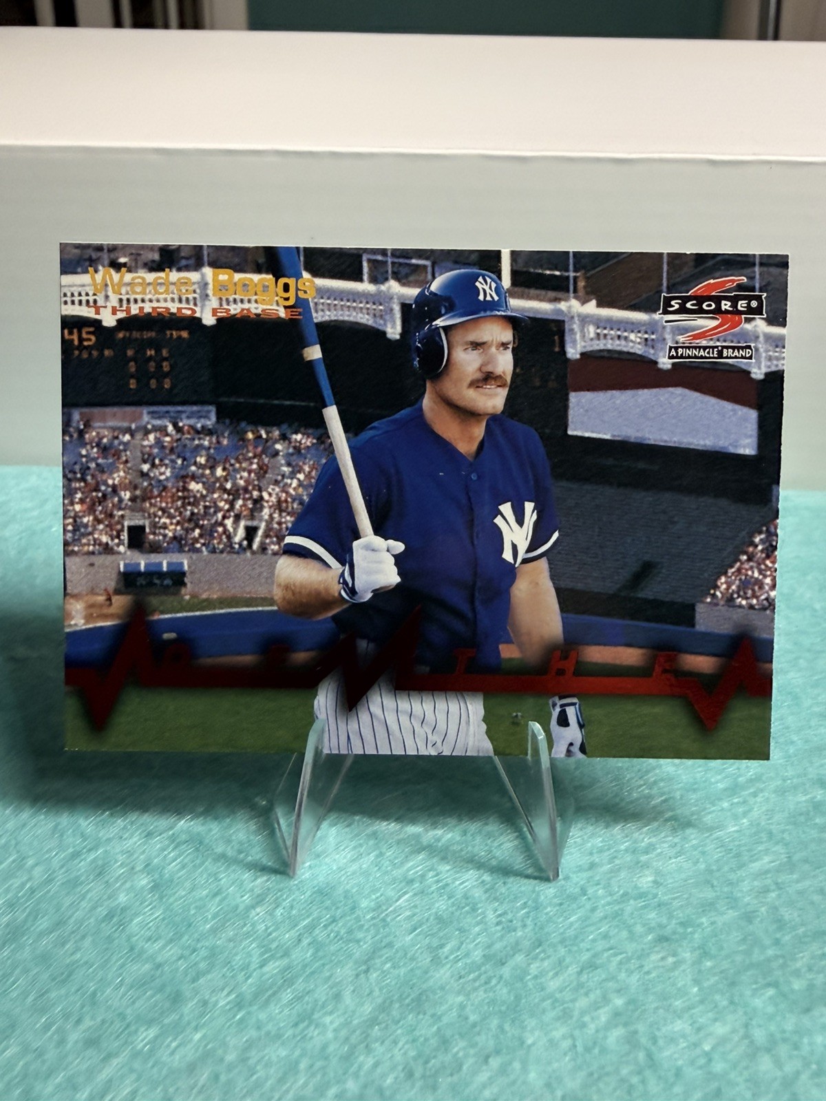 1997 Score Wade Boggs HEART OF THE ORDER #17 Yankees 🔥 1997 Score Wade Boggs HEART OF THE ORDER #17 Yankees 🔥