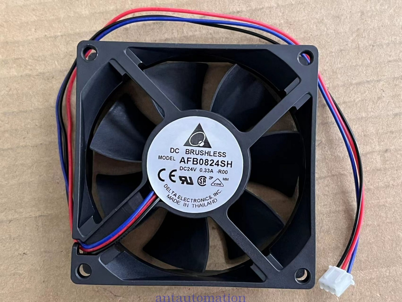 Delta AFB0824SH Roo fan 80*80*25mm 24V 0.33A 3Pin