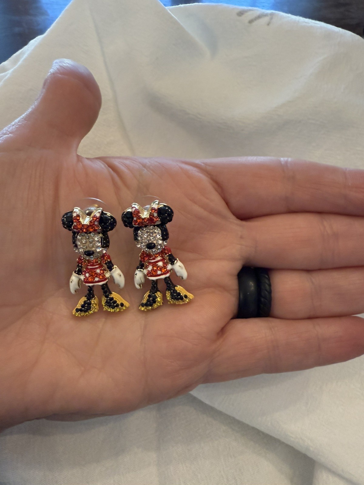 Disney x BAUBLEBAR Minnie Mouse Crystal Encrusted Hinged Drop Earrings Disney x BAUBLEBAR Minnie Mouse Crystal Encrusted Hinged Drop Earrings