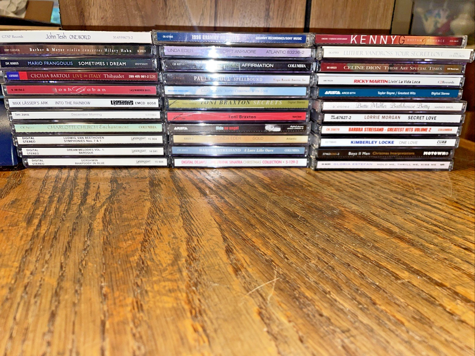 Bulk lot 33 CD\'s assorted genres Pop R&B Classical Country Vocal Holiday w/ case