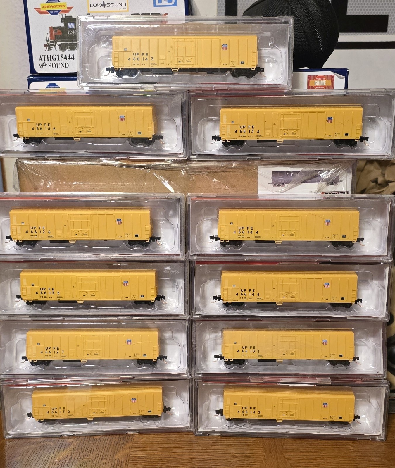 N scale Red Caboose UPFE Reefer lot of 11