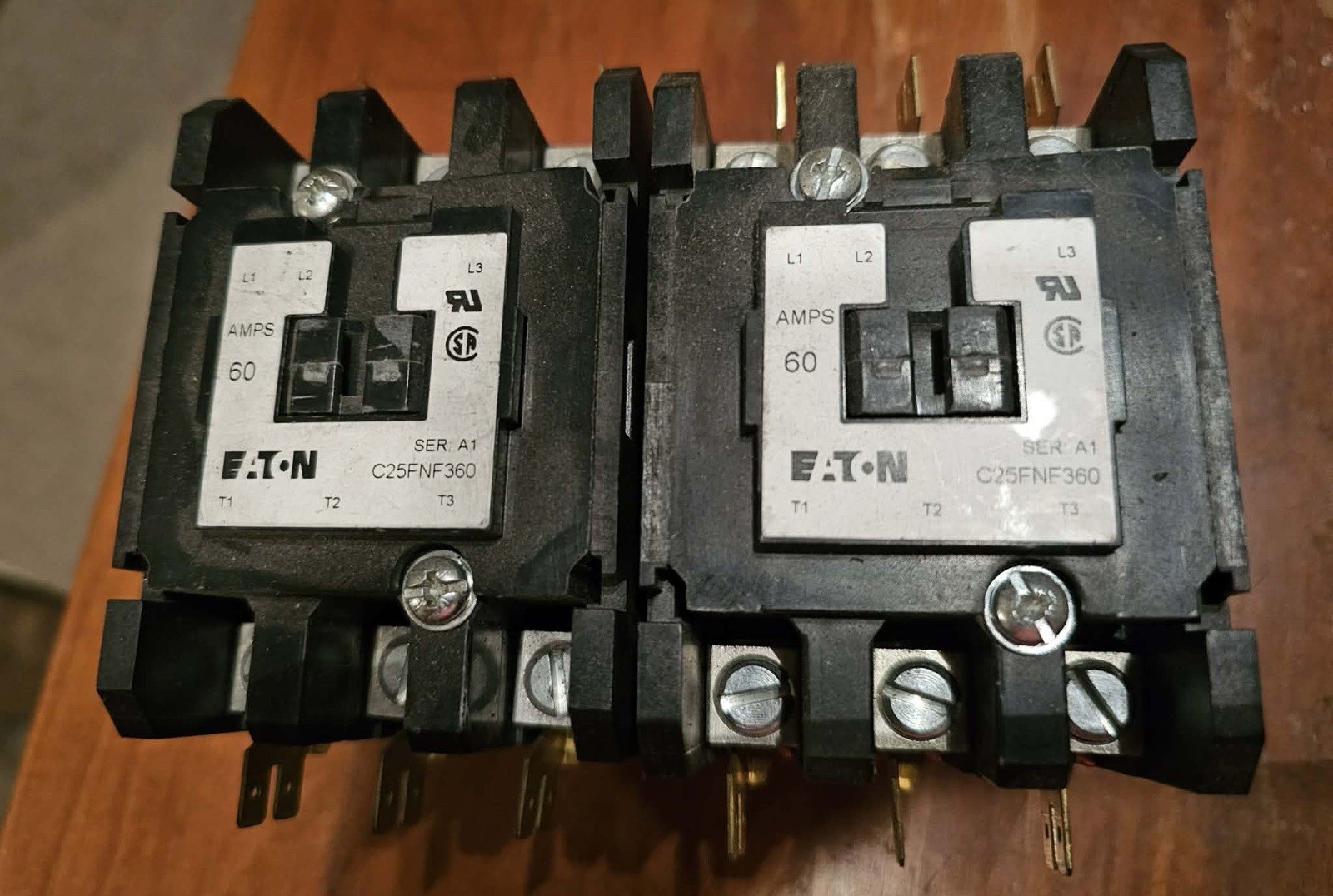 2- Nos Eaton Cutler Hammer C25FNF360A Definite Purpose Contactor Lot Of 2 No Box