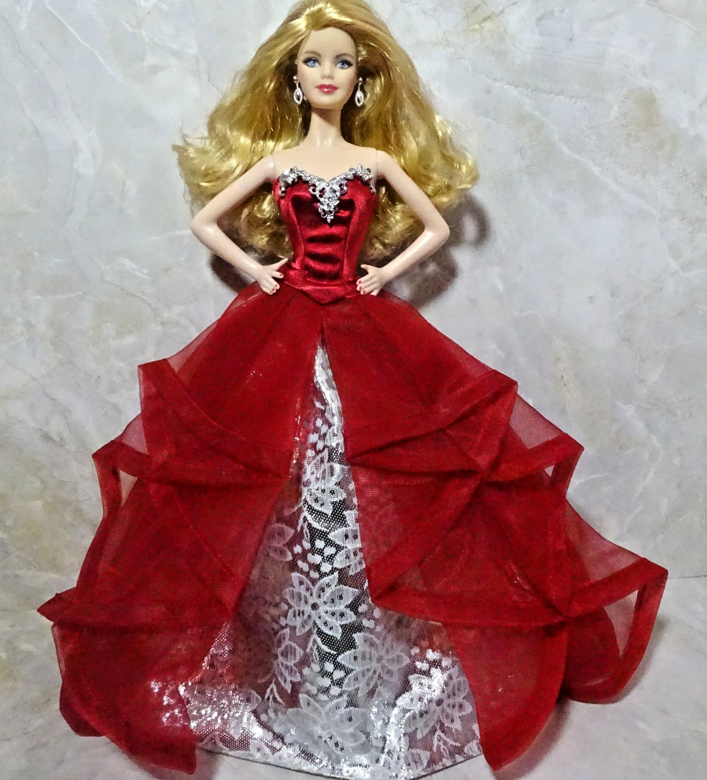 Barbie Model Muse Holiday Doll Blonde 2015 Mattel Collector Beautiful Gown
