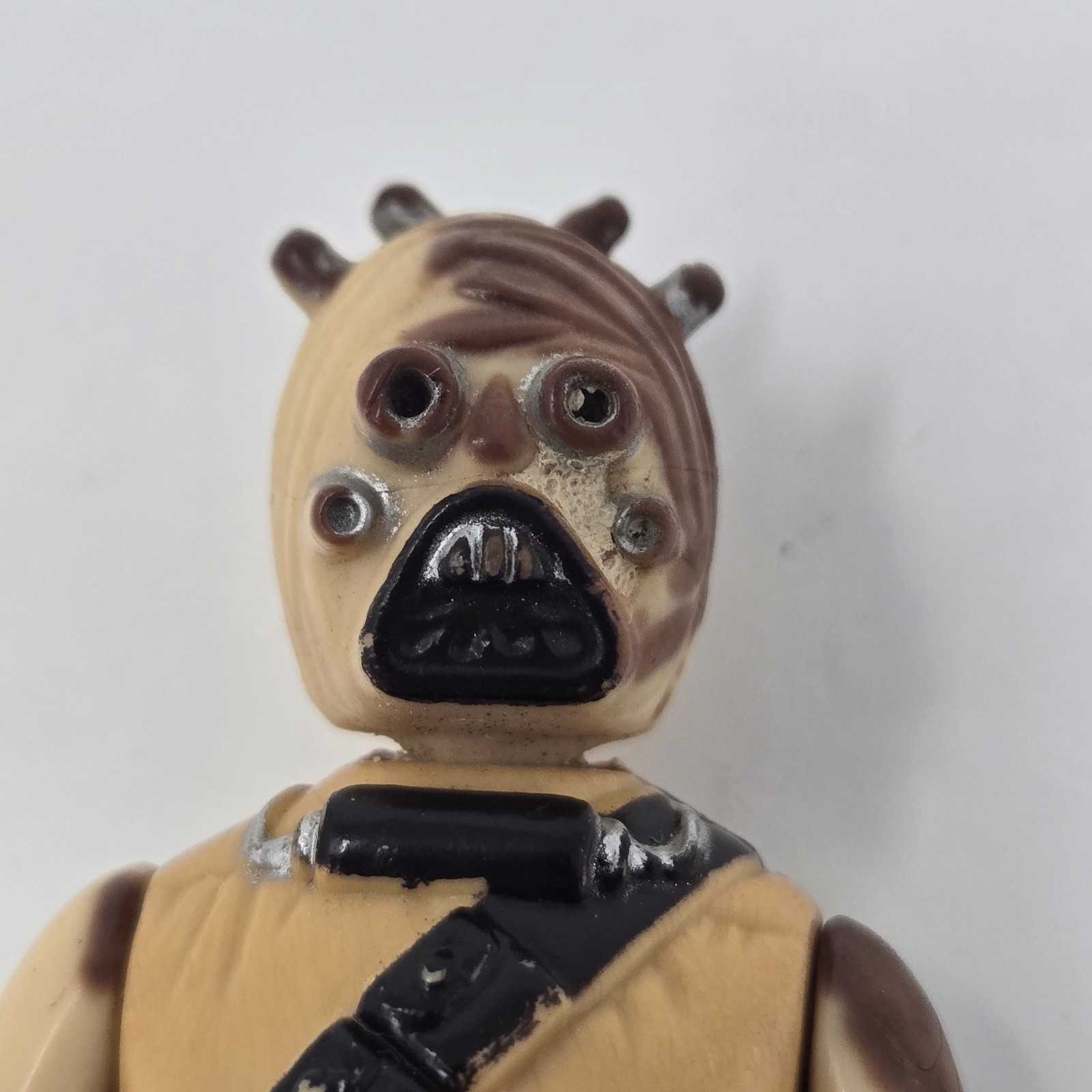 READ DESCRIPTION Star Wars Vintage Kenner 1977 Hollow Cheeks Tusken Raider Kader READ DESCRIPTION Star Wars Vintage Kenner 1977 Hollow Cheeks Tusken Raider Kader