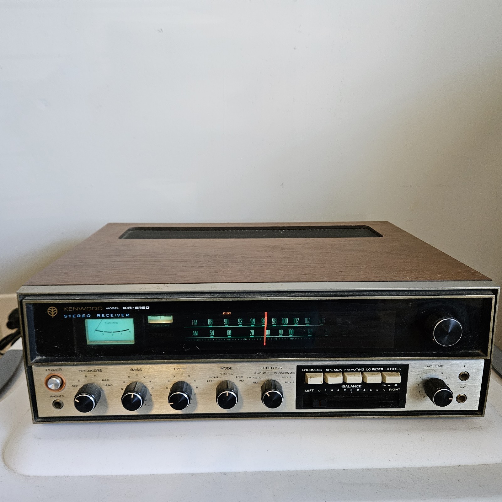 Kenwood KR-5150 Vintage Stereo Receiver **FOR PARTS UNTESTED**