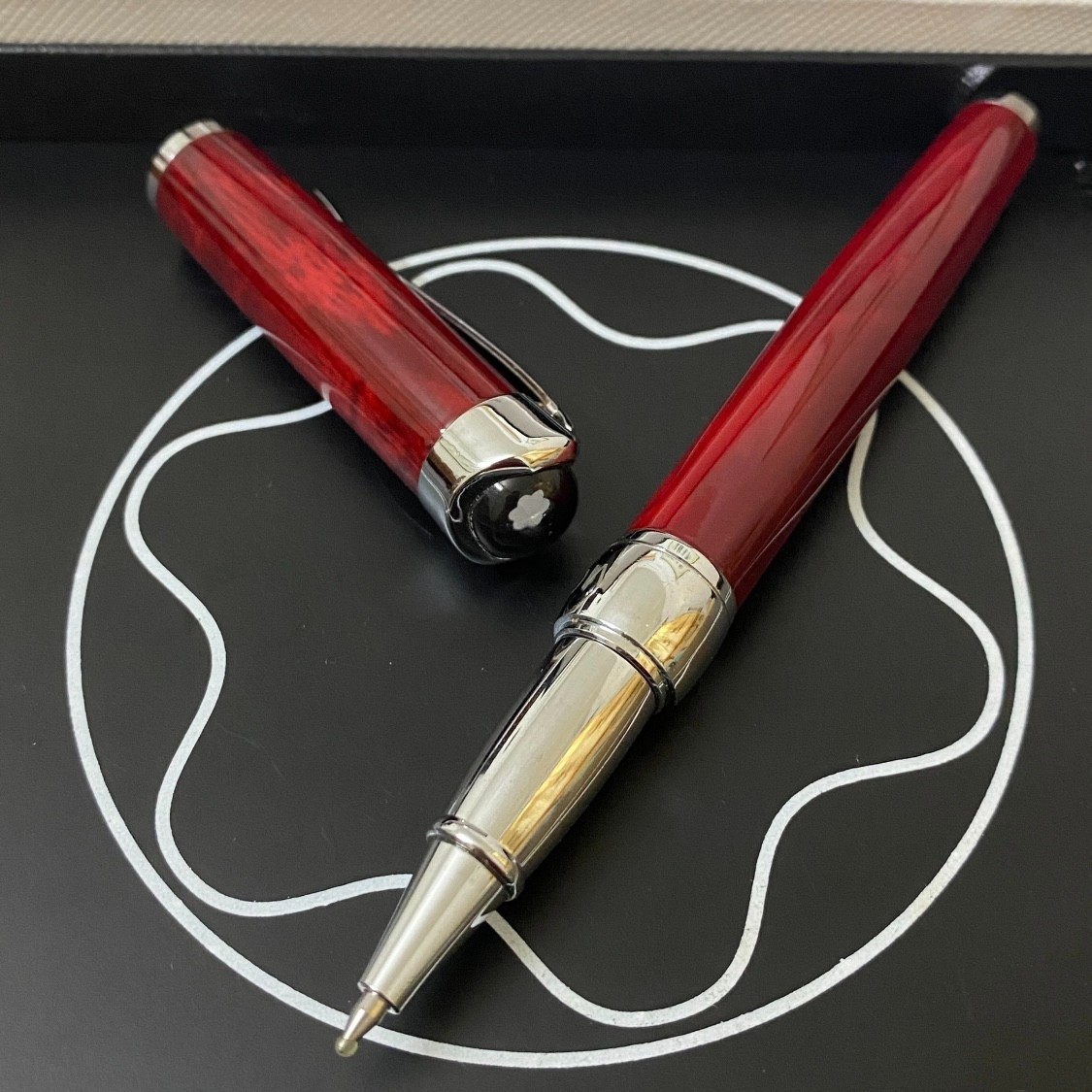 Montblancc Rollerball Pen Burgundy Red /Sliver Trim w/ Gift Box VIP Gift Rare