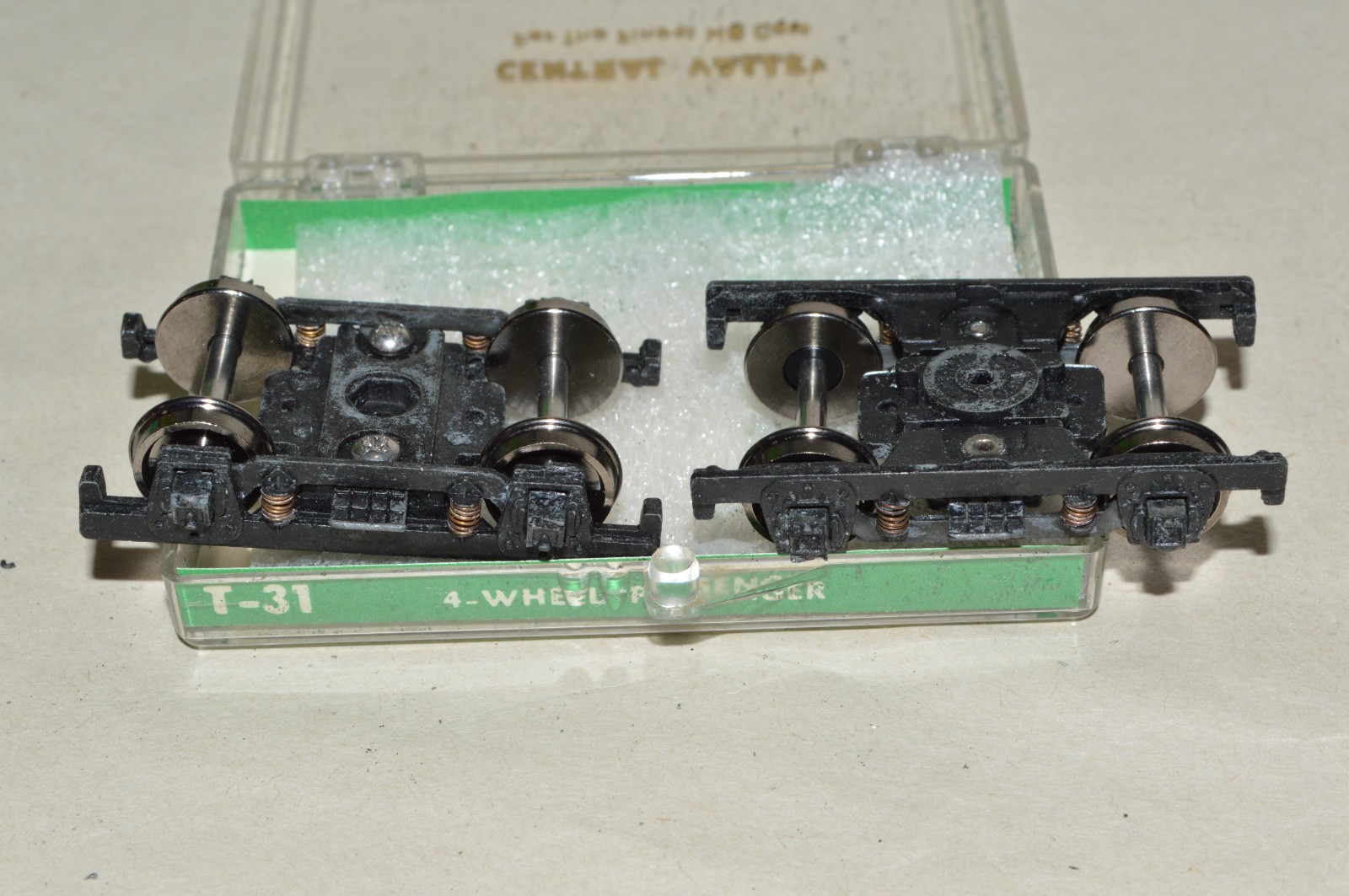 HO scale passenger TRUCKS sprung metal Central Valley T-31 4-wheel lightweight