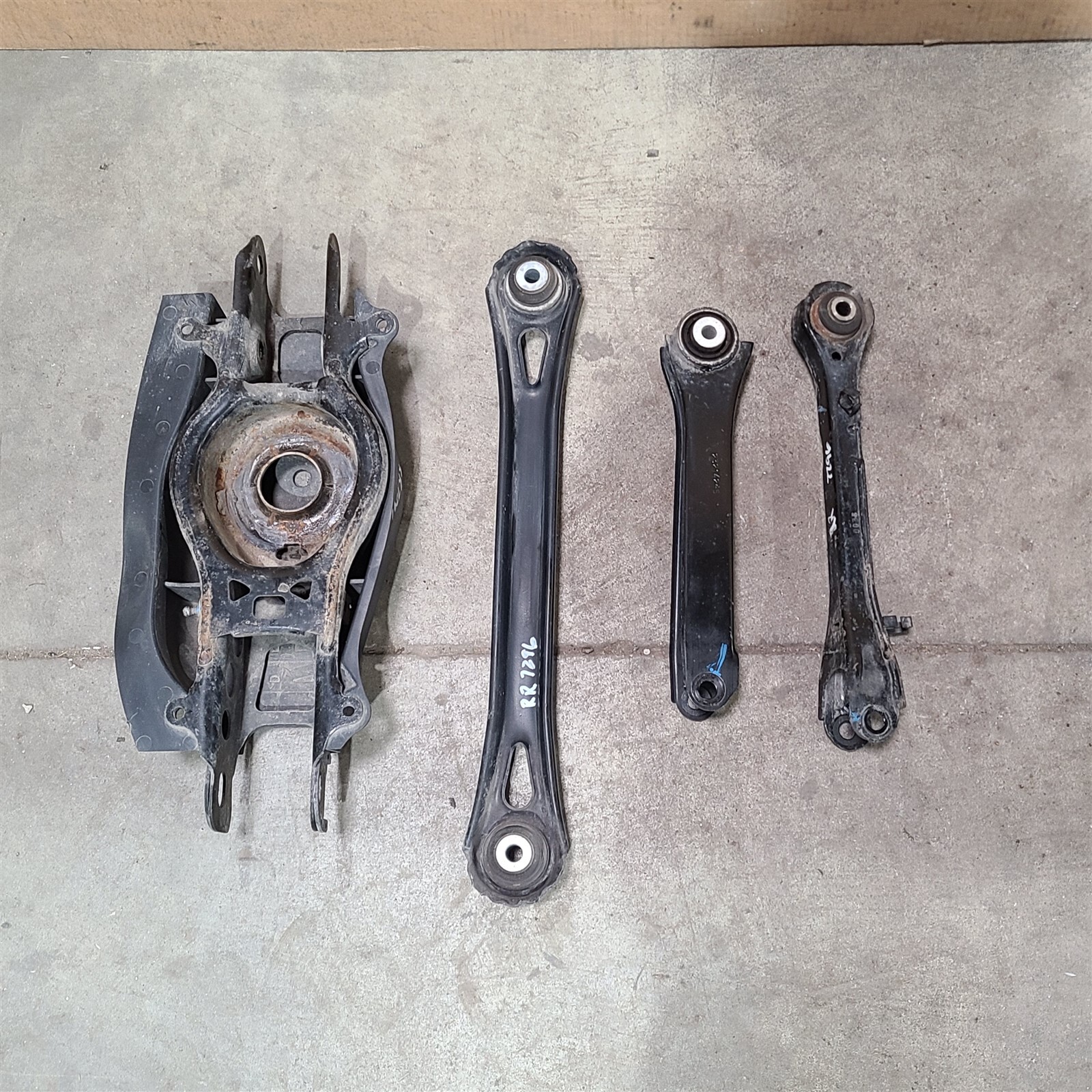 16-19 Cadillac ATS-V Passenger Rear Suspension Control Arms Rh (4) Aa7296
