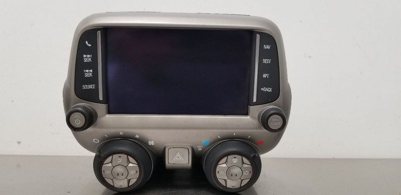 2013-2015 Chevy Camaro Radio Receiver W/Navigation With Heated Seats 22919385