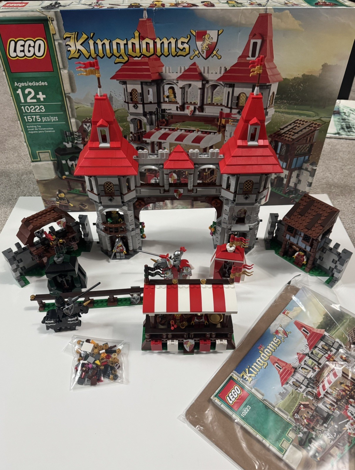LEGO Castle 10223 Kingdoms Joust 100% Complete W Box Instructions Minifigs