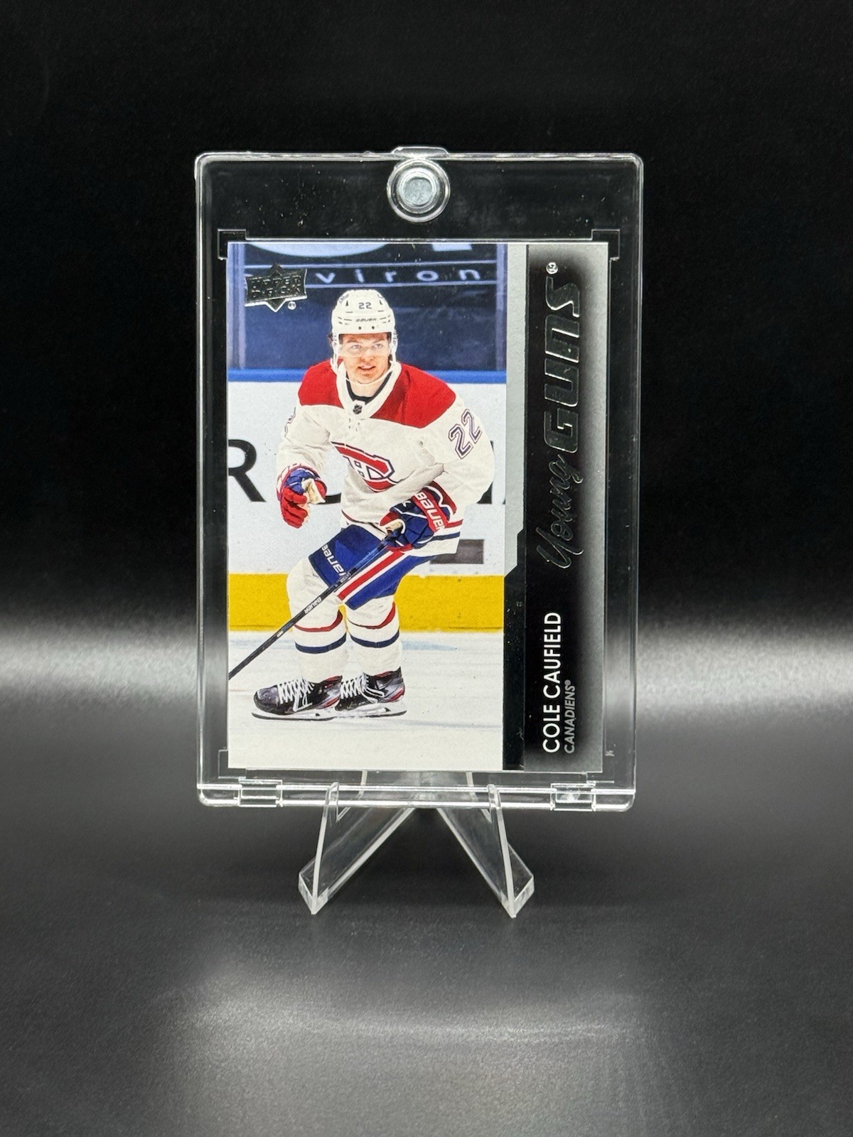 2021-22 Upper Deck Series 1 Young Guns Cole Caufield #201 Rookie RC Canadiens