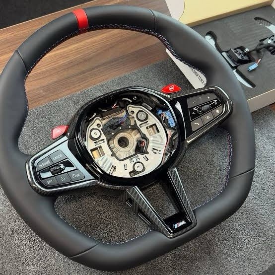 BMW M LCI STEERING WHEEL *RETAINS HEATING FUNCTION* g87 g80 g82 g83 F90 F97