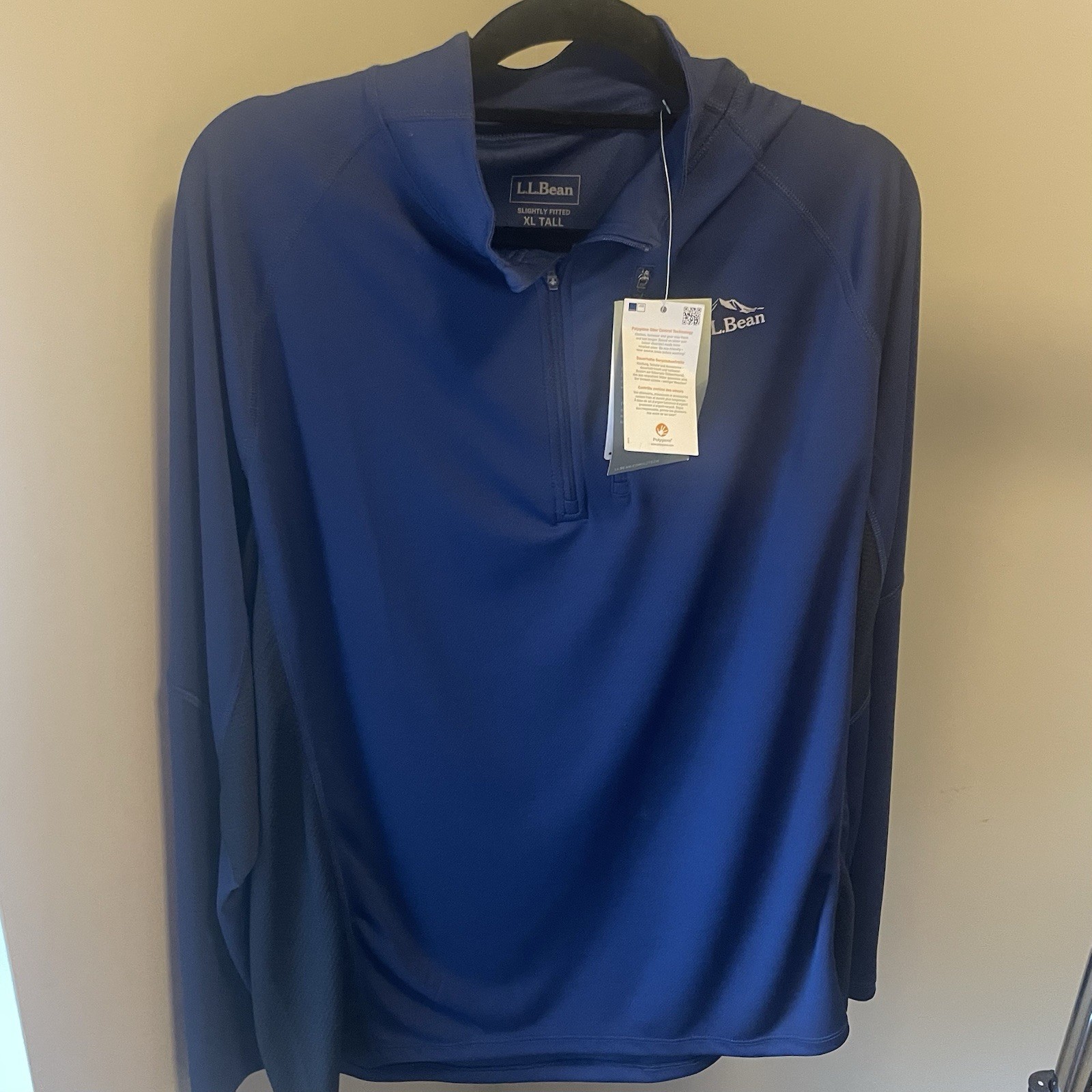 L.L.Bean Men’s XL Tall 1/4 Zip Hooded Pullover Navy Blue Performance Shirt NWT L.L.Bean Men’s XL Tall 1/4 Zip Hooded Pullover Navy Blue Performance Shirt NWT