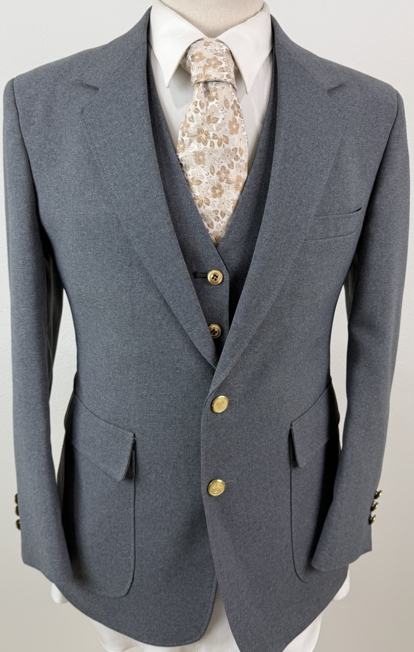 Vintage Bespoke Men’s Gray 3 Piece Polyester Suit 40 S Pants 34 X 28 USA Made