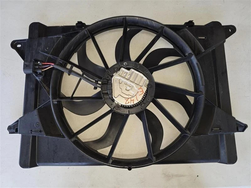 2017-2023 Chrysler Pacifica OEM Engine Radiator Fan Motor Cooling Assy /WARRANTY