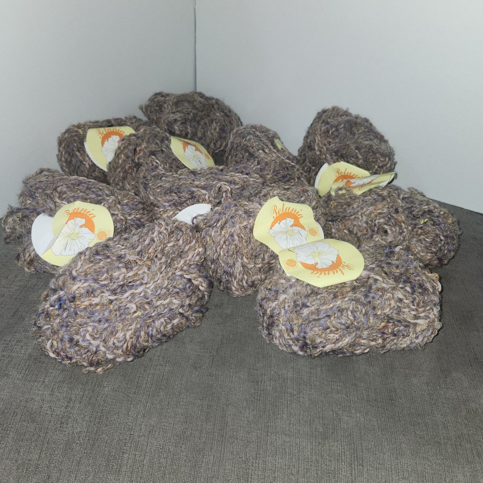 Vintage Woll Service Petunia Bulky Blend Alpaca Yarn Wool Lot Of 12 Vintage Woll Service Petunia Bulky Blend Alpaca Yarn Wool Lot Of 12