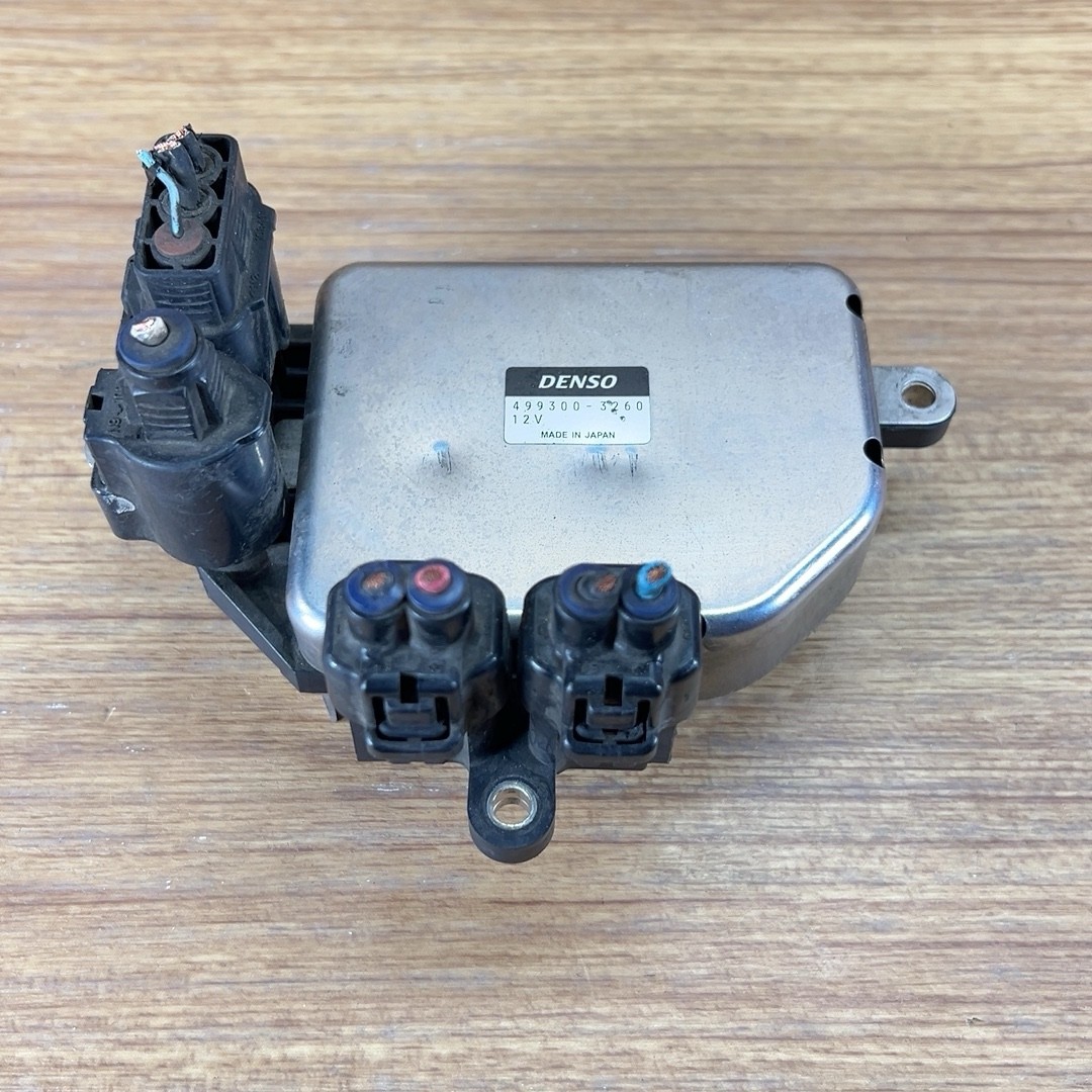 05-12 Acura RL Radiator Cooling Fan Control Module OEM 499300-3260