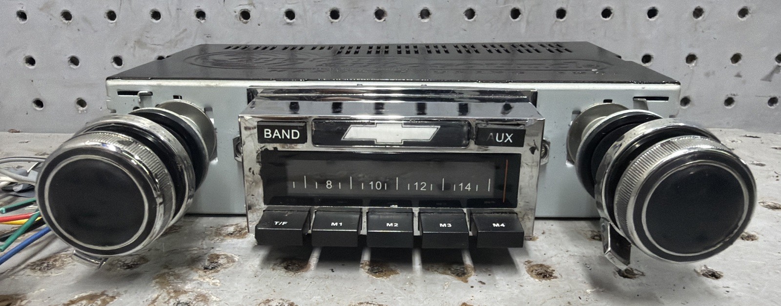 CUSTOM AUTOSOUND USA-230 AM FM AUX RADIO RECEIVER CORVETTE CHEVELLE MONTE CUSTOM AUTOSOUND USA-230 AM FM AUX RADIO RECEIVER CORVETTE CHEVELLE MONTE