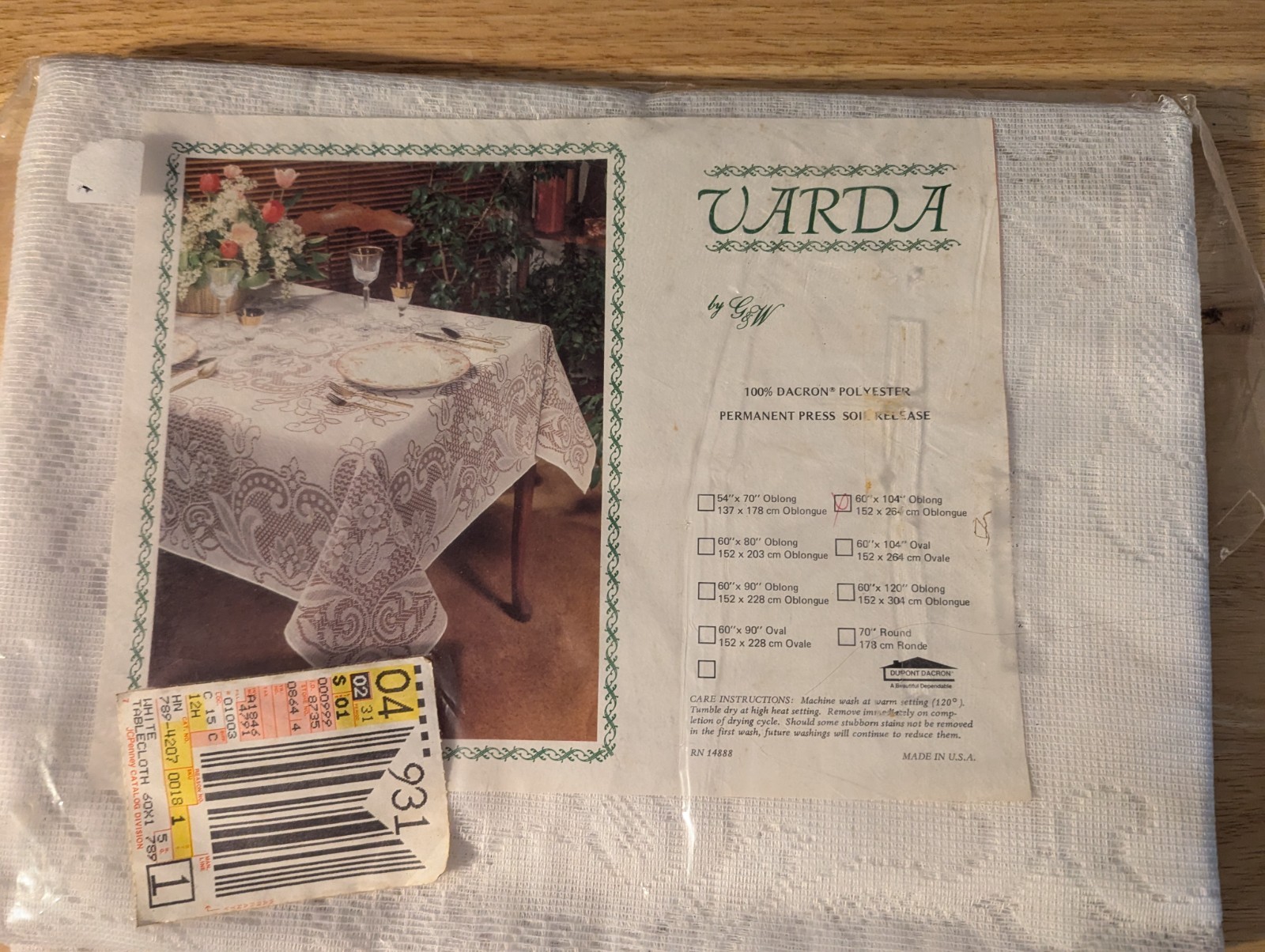 Vintage G&W Varda Oblong Tablecloth 60\
