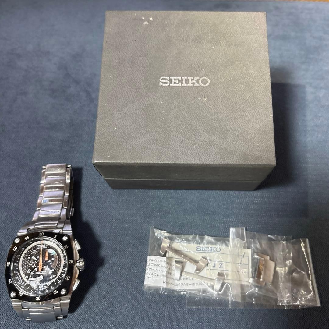 Seiko Sportura 7L22 kinetic chronograph