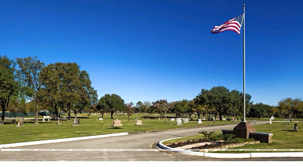 2 Cemetery Plots 2 Cemetery Plots