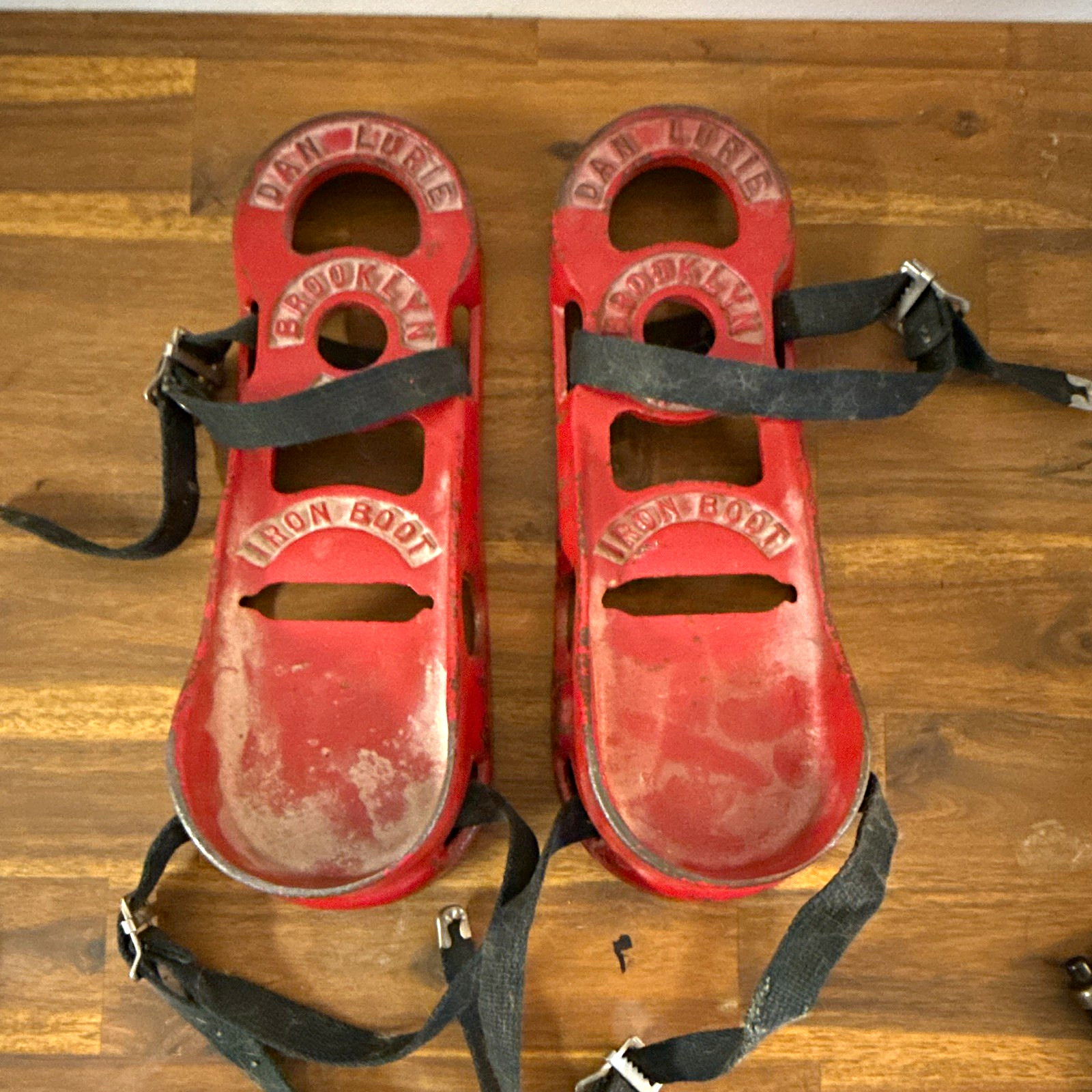 Vintage Dan Lurie Brooklyn NY Boots Cast Iron Red Weightlifting Set mint straps Vintage Dan Lurie Brooklyn NY Boots Cast Iron Red Weightlifting Set mint straps