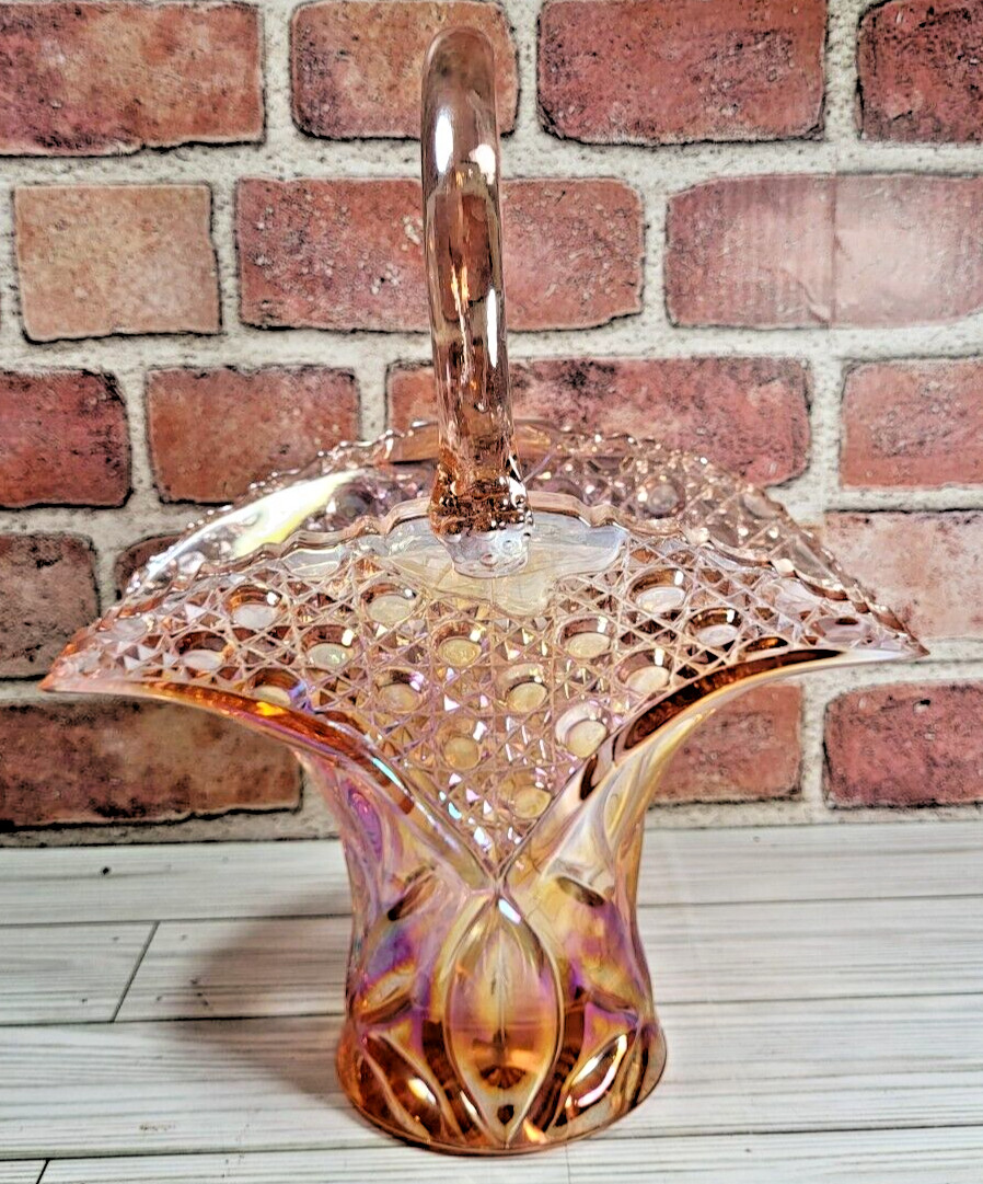 VINTAGE Stunning LE SMITH CARNIVAL Bridal GLASS BASKET SHADES OF PINK Irredecent VINTAGE Stunning LE SMITH CARNIVAL Bridal GLASS BASKET SHADES OF PINK Irredecent